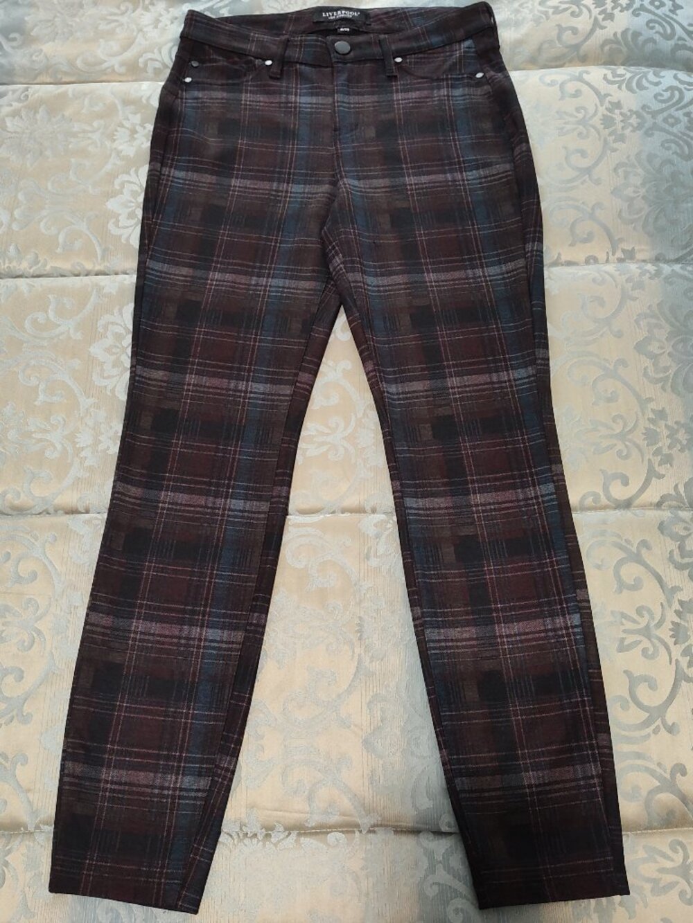 Liverpool plaid knit pants, Excellent used condition, size 6
